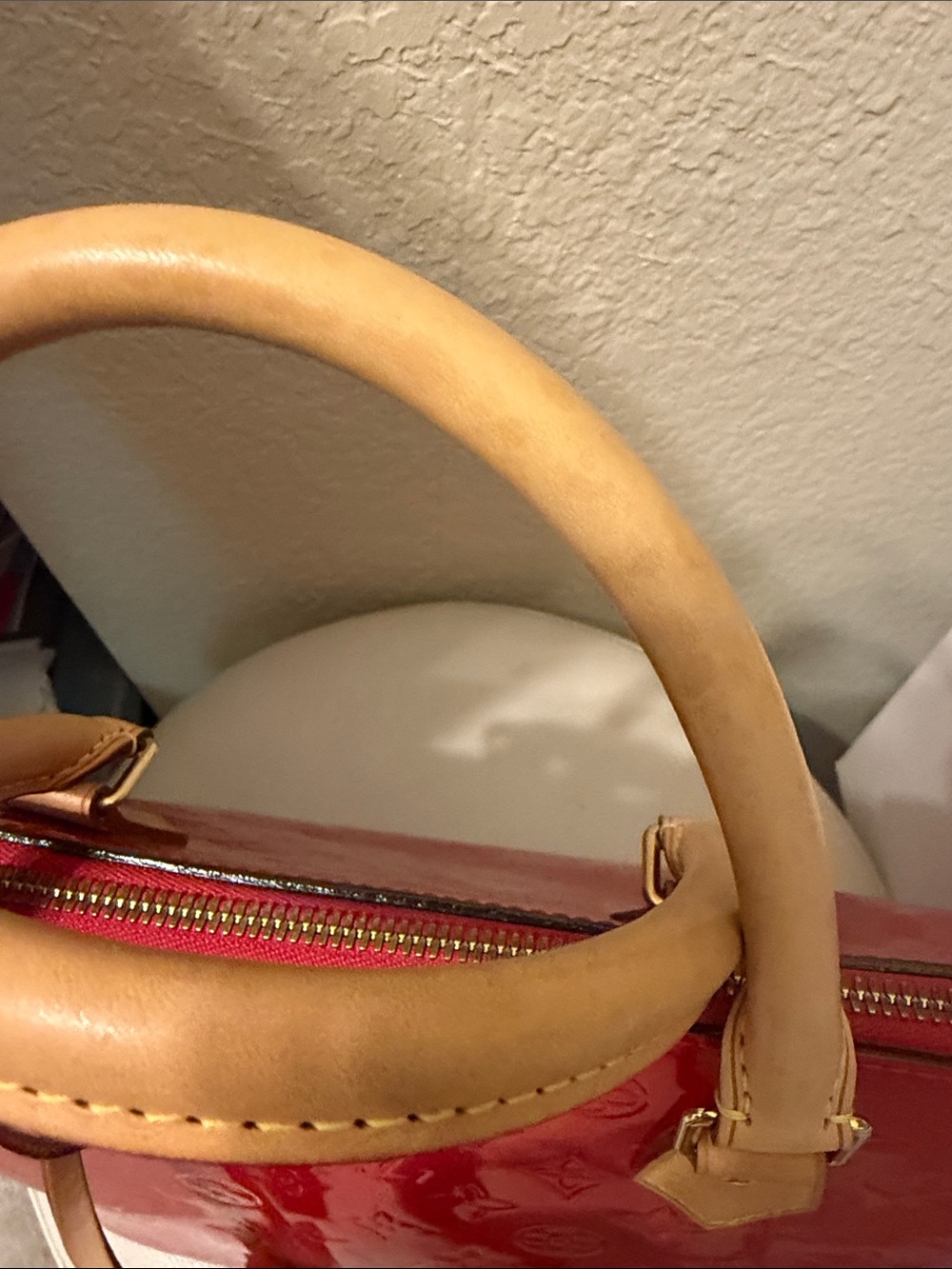Louis Vuitton Red Patent Tote with Natural Leather Trim - Picture 5 of 15